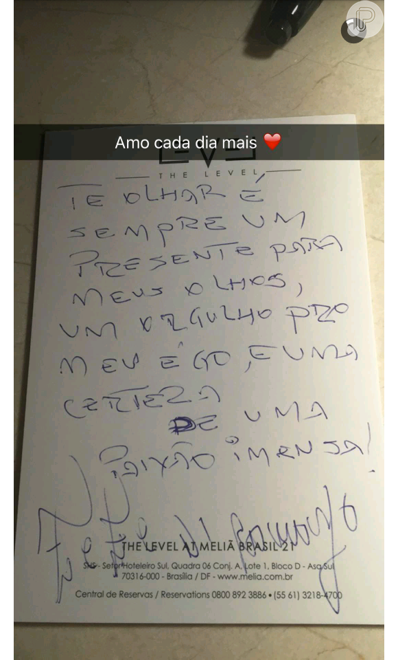 Zezé Di Camargo deixou um bilhete romântico para Graciele Lacerda