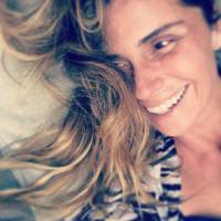 Giovanna Antonelli posa sem make e ganha elogios na web: 'Musa natural'