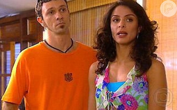 Vanessa Mesquita interpretou Simone, a amiga de Capitu, em 'Laços de Família' (2000)