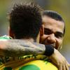 Neymar e Daniel Alves também jogam juntos na Seleção Brasileira