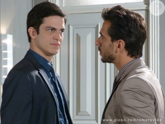O personagem de Júlio Rocha, Jacques, se une à Félix (Mateus Solano) em um plano para que Pilar (Susana Vieira) descubra que César (Antônio Fagundes) a trai