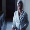 Ivete Sangalo aparece com toalha enrolada na cabeça em 'Crô - O Filme'