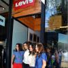 Carol Castro, Sophie Charlotte, Giovanna Lancellotti e Fernanda Paes posam juntas em lançamento da Levi's