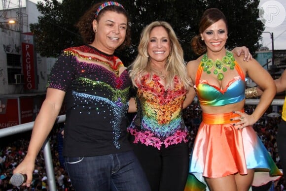 David Brazil, Susana Vieira e Viviane Araújo participam da 13ª edição da Parada do Orgulho LGBT de Madureira