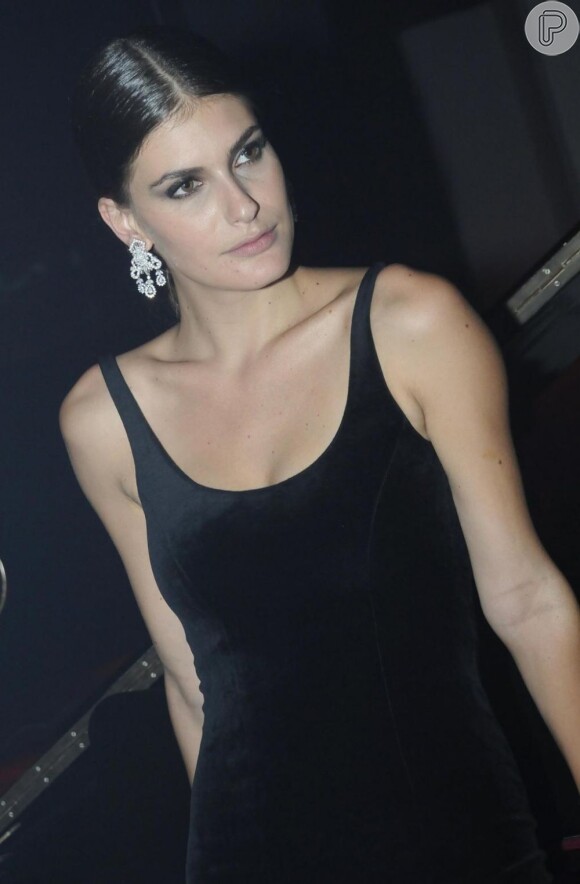 A modelo Carol Francischini deu à luz no dia 28 de novembro de 2012