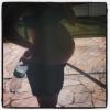 Carol Francischini posta foto com seu barrigão de grávida; o pai da criança ainda não foi revelado