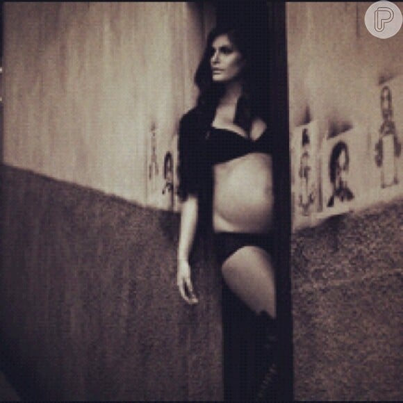 Carol Francischini compartilhou imagens de sua gravidez em seu perfil na rede social Instagram durante os nove meses