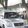 Naldo deixou o velórido de sua mãe, dona Ivonete, após uma hora de cerimônia no cemitério Memorial do Carmo, no Caju, no Rio de Janeiro, na tarde desta quinta-feira, 31 de outubro de 2013