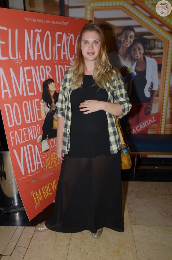 Carolinie Figueiredo está grávida de 6 meses da segunda filha. A menina, assim como Bruna Luz, de 2 anos, é fruto do relacionamento com o ator Guga Coelho