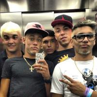 Neymar curte noite com os amigos à base de energético: 'Começamos!'