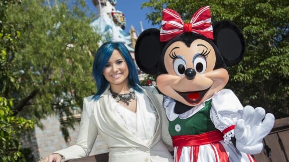 Demi Lovato vai à Disney para gravar especial de Natal ao lado de Jordin Sparks