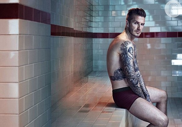 David Beckham, aos 38 anos, está batendo um bolão nas fotos do catálogo de roupas íntimas de outono/inverno da H&M, divulgado nesta terça-feira, 12 de novembro de 2013
