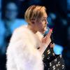 Miley Cyrus fumou cigarro de maconha durante o EMA 2013, em Amsterdã, na Holanda. O consumo da droga é liberado no país
