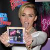 Miley Cyrus sofre com taquicardia por abuso do álcool desde que terminou com Liam Hemsworth, segundo notícia de 8 de novembro de 2013