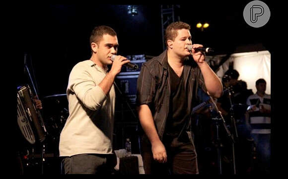 Pedro Leonardo e o primo Thiago retomam a agenda de shows a partir de maio de 2013