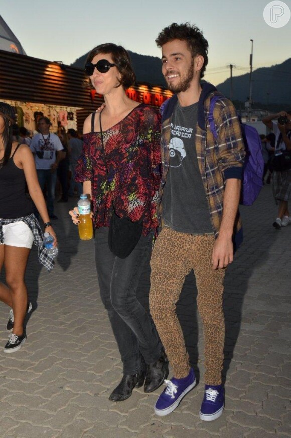 Maria Paula namorou recentemente Victor Valansi, 19 anos mais novo que a atriz. Eles estiveram juntos no Rock in Rio