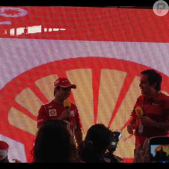 Felipe Massa fez sua última corrida pela Ferrari. Antes, no entanto, o piloto foi homenageado no camarote da Shell