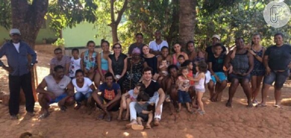 Sophie Charlotte e Daniel de Oliveira visitam quilombolas em Belo Horinzonte, Minas Gerais