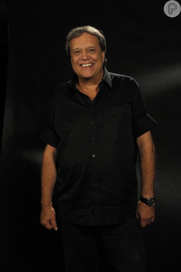 Dennis Carvalho, diretor do espetáculo 'Elis - A Musical', faz revelações sobre a sua vida em entrevista à revista 'Veja'