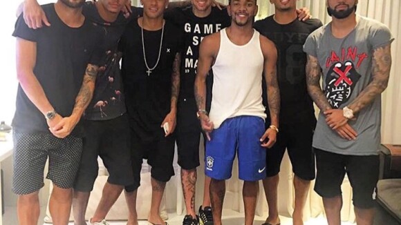 Neymar curte festa na casa de Nego do Borel após vitória do Brasil na Rio 2016
