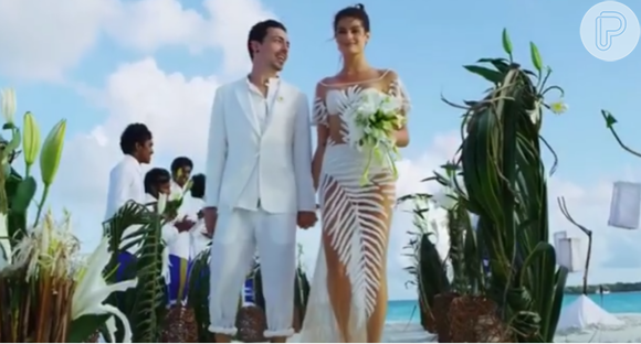 Isabeli Fontana e Di Ferrero escolheram como cenário do casamento as ilhas Maldivas
