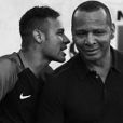Neymar e o pai, Neymar, demonstram grande sintonia e costumam usar as redes sociais para falar do amor que sentem um pelo outro