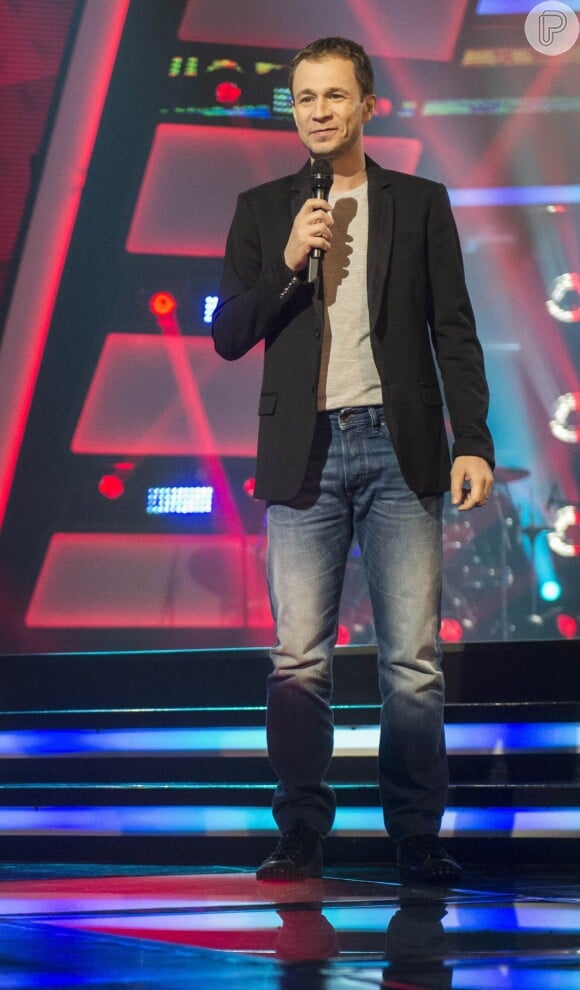 Tiago Leifert segue na apresentação do reality musical 'The Voice' em 2016