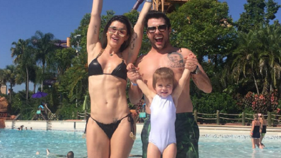 Mirella Santos viaja de férias a Orlando com Ceará e a filha, Valentina. Fotos!