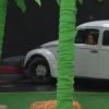 Sasha Meneghel bateu com o carro em uma barreira de pneus ao ter aula de direção com Fábio Porchat, em estúdio de TV