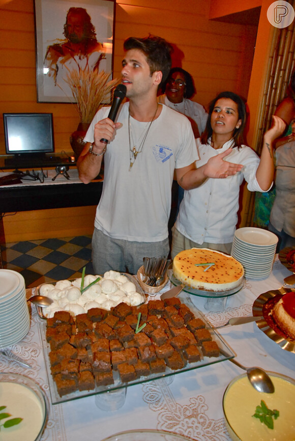 Bruno Gagliasso participa de Festival Gastronômico na Pousada Zé Maria, em Fernando de Noronha, em 29 de dezembro de 2012