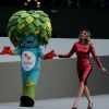 Fernanda Lima, presente na abertura da Paralimpíada Rio 2016 nesta quarta-feira (07), usou as redes sociais para comemorar as medalhas dos atletas