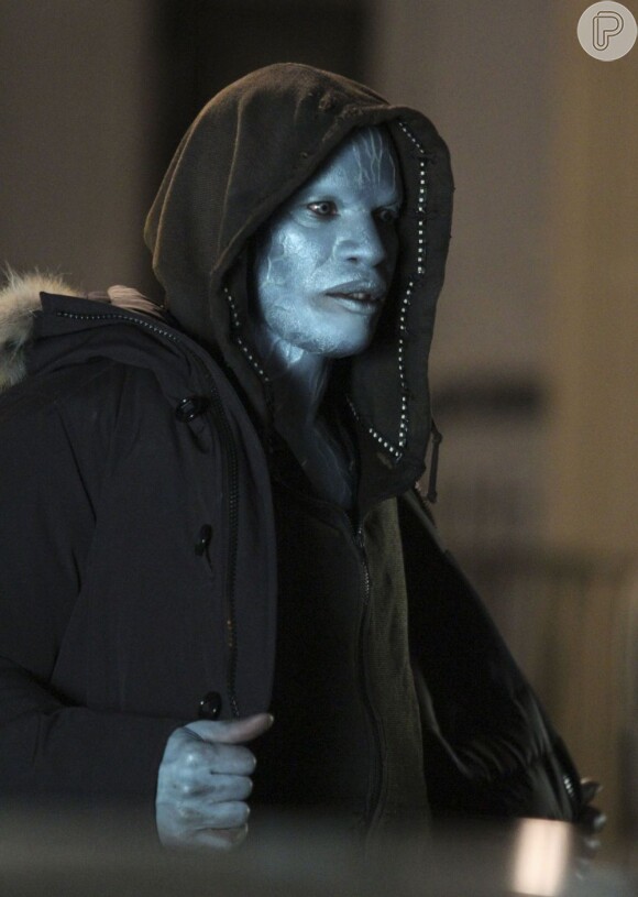 O ator e cantor Jamie Foxx interpreta o vilão Electro