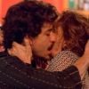 Beijo de Elisa (Debora Bloch) e Vicente (Jesuita Barbosa) foi reprovado pelos telespectadores na minissérie 'Justiça'