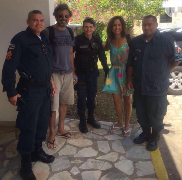 Domingos Montagner e Camila Pitanga posaram com fãs em Sergipe um pouco antes do ator vir a falecer