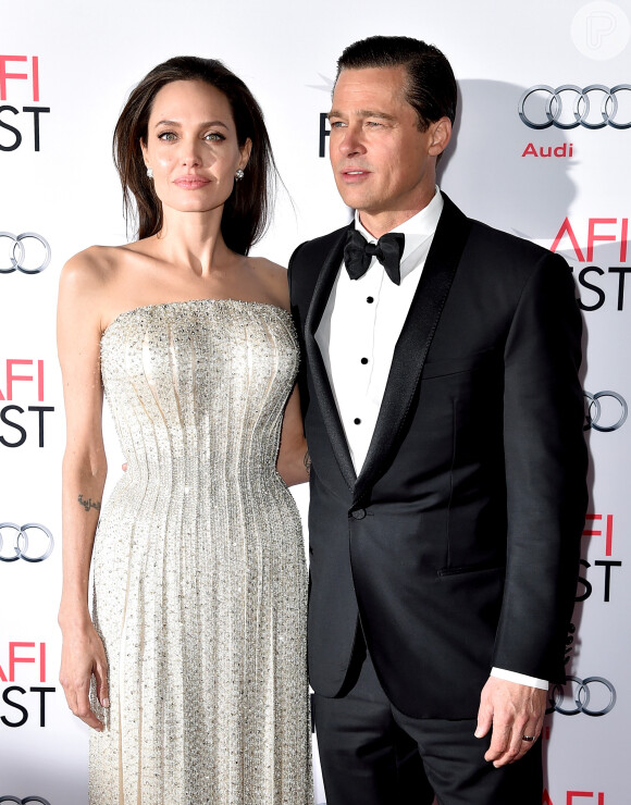 Angelina Jolie alegou na separação que não houve uma terceira pessoa e que a decisão foi tomada apenas sobre a interação de Brad com os filhos