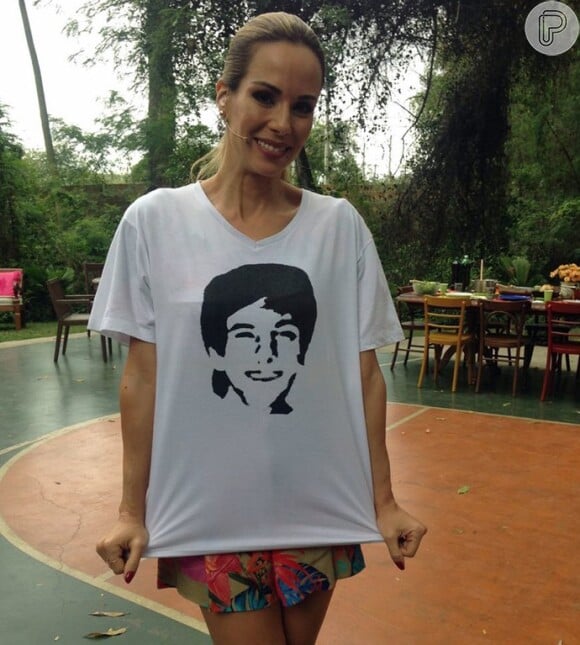 Ana Furtado usa blusa com rosto de Rafael Mascarenhas, filho de Cissa Guimarães