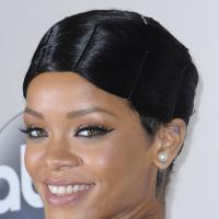Rihanna lança música com Shakira e clipe já foi gravado