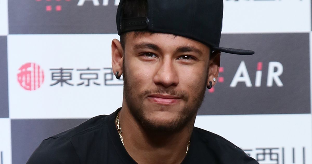 Neymar foi clicado curtindo festa com a atriz Marcela ...