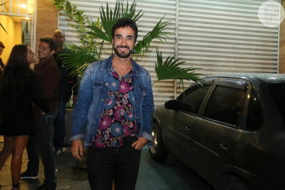 Gabriel Godoy também se reuniu com outros atores na festa, que aconteceu em um hostel em Vargem Pequena, Zona Oeste do Rio de Janeiro