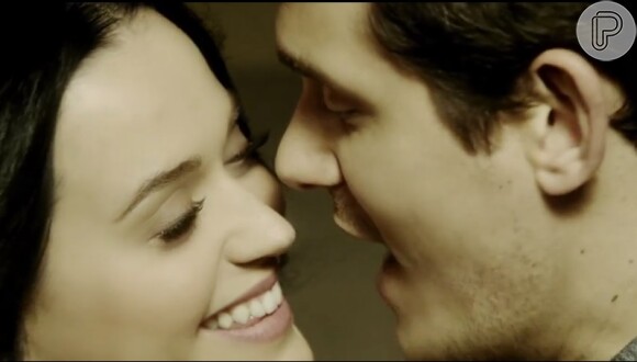 Katy Perry e John Mayer estrelam o clipe 'Who You Love'