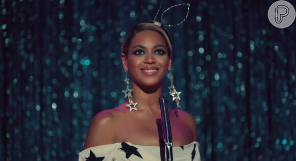 Beyoncé lançou o seu quinto álbum no dia 13 de dezembro de 13. Todos os álbuns da cantora entraram em primeiro lugar na lista da Billboard 200
