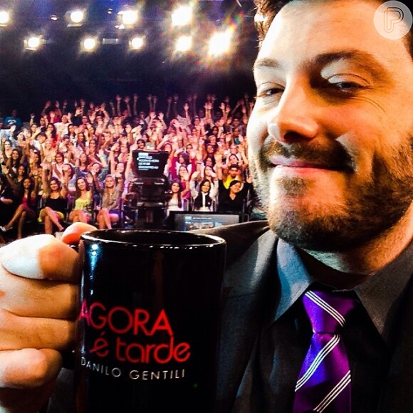 Danilo Gentili era apresentador do programa 'Agora É Tarde', na emissora