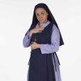 Bruna Ximenes é Rita, a professora mais crítica do colégio. A freira ensina inglês e espanhol e tem personalidade sarcástica, na novela 'Carinha de Anjo'