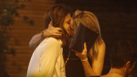 Fernanda Gentil ganha beijo da namorada em aniversário de 30 anos no Rio. Fotos!