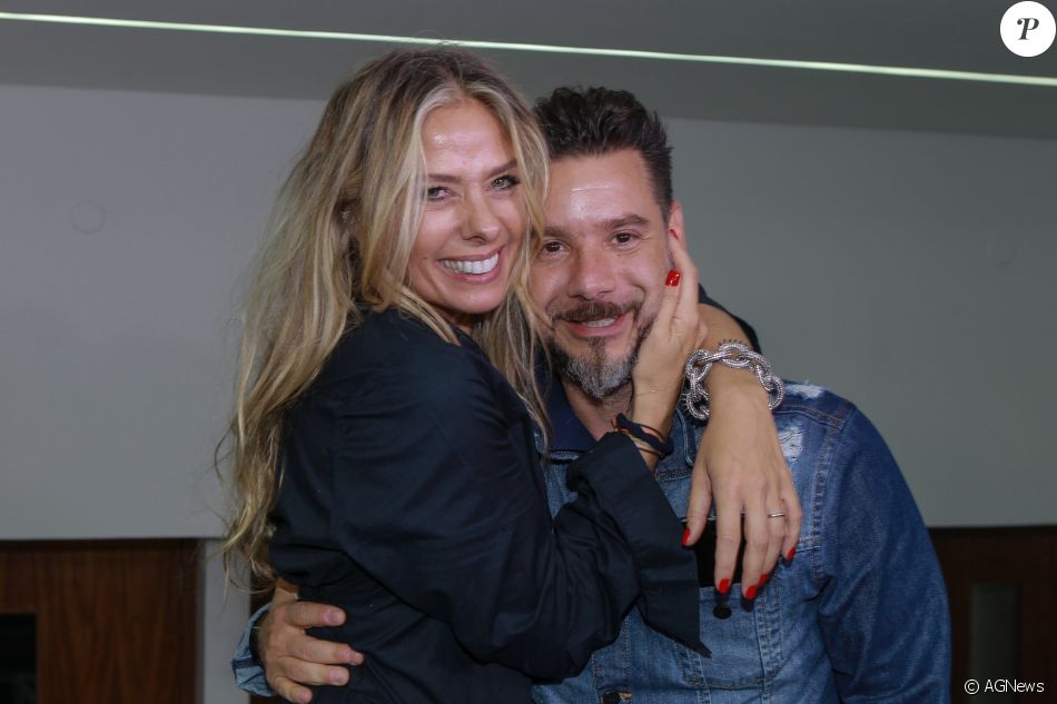 Adriane Galisteu afirma que o marido não apoiou 'Obvio que não. O marido não aprovou!' Purepeople Adriane Galisteu afirma que o marido não apoiou 'Obvio que não. O marido não aprovou!' Purepeople
