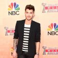o cantor Adam Lambert assumiu a sua sexualidade em uma entrevista para a revista Rolling Stone, em 2009: 'Não acho que deve ser uma surpresa para ninguém escutar que eu sou gay'
