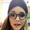Larissa Manoela ironizou amizade com Maisa Silva em vídeo postado no Snapchat nesta terça-feira, 29 de novembro de 2016