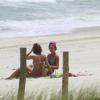 Thaila Ayala curtiu praia com Sophie Charlotte nesta terça-feira, no dia 7 de janeiro de 2013