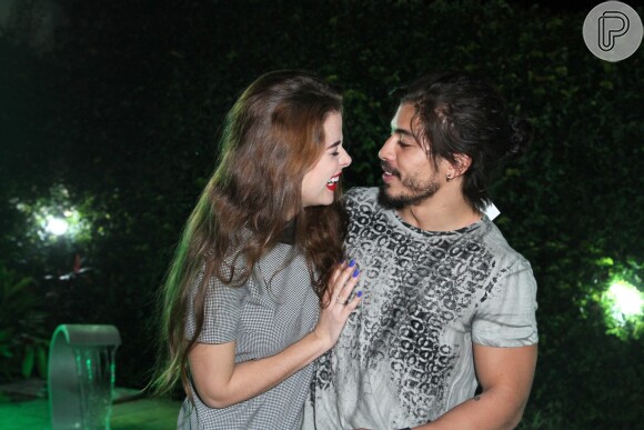 Rayanne Morais e Douglas Sampaio foram à delegacia 32ª DP, no bairro da Taquara, Zona Oeste do Rio, na noite desta quarta-feira, dia 30 de novembro de 2016