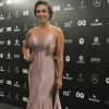 Nicole Bahls apostou no vestido da Loja Guilhermina para ir ao prêmio 'GQ Men of the Year', no Copacabana Palace, em 1º de dezembro de 2016